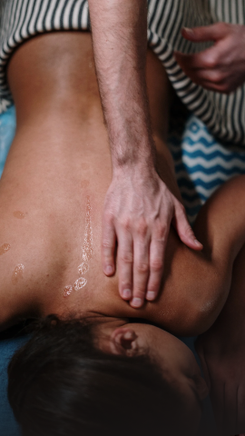 Simple Instagram Story Discount on Massage